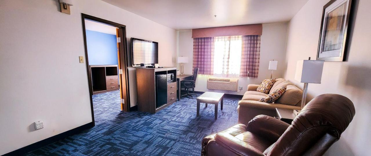 Helena Inn - Airport ภายนอก รูปภาพ